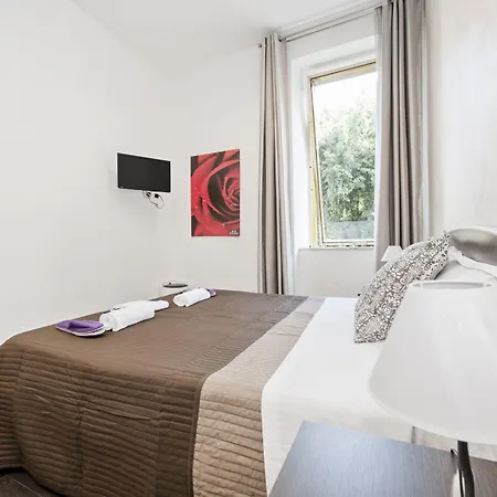 Gate 40 Pensionat Rom